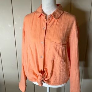 Universal Thread sherbet orange 100% cotton button up shirt